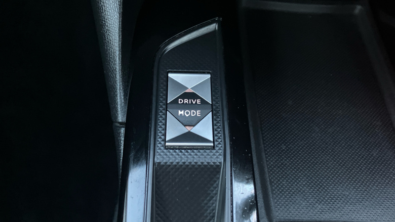 DS 3 Crossback 1.2 PureTech 155 Prestige 5dr EAT8 Petrol